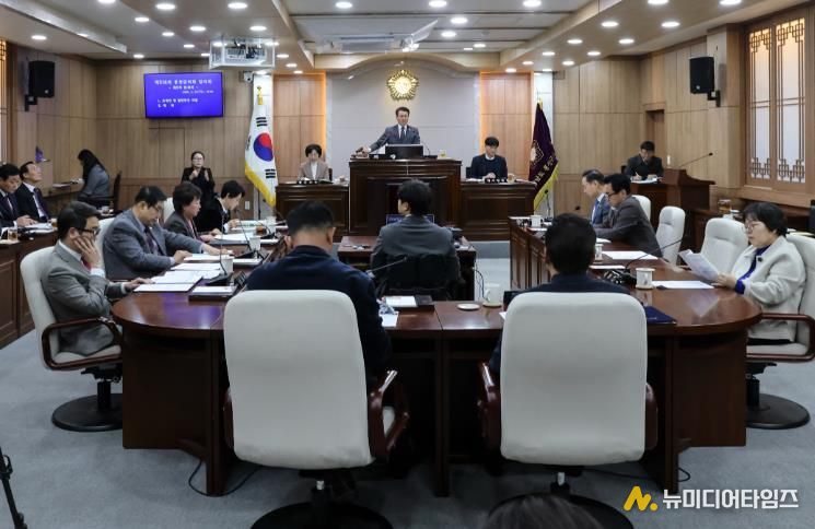 전체사진_본회의장