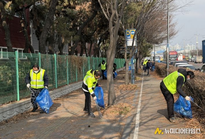 설맞이 신흥동3가 민관 합동 환경정비
