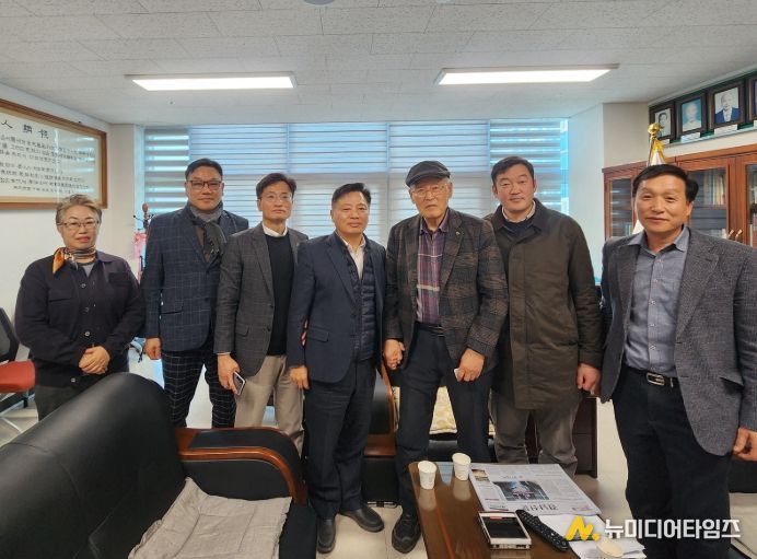 김구연 도의원, 노인지원시책 간담회서 '경청'