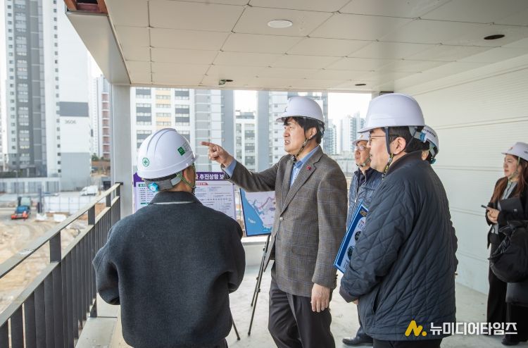 강범석 서구청장, 검단구 임시청사 현장 방문... “안전 최우선” 당부
