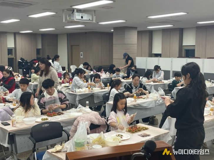 중구 드림스타트, ‘두바이 쫀득 쿠키 만들기’ 성료