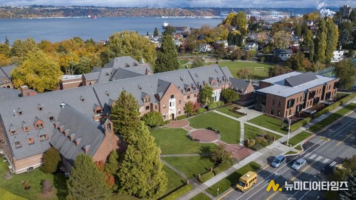 애니 라이트 스쿨 본교 전경