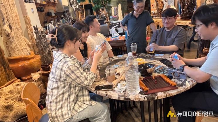 2025 소소한 호강 살짝취향모임_스톤트리