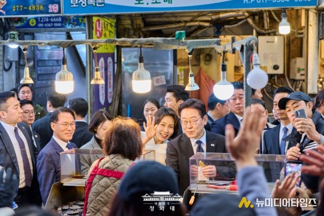 창원 반송시장 방문(청와대)