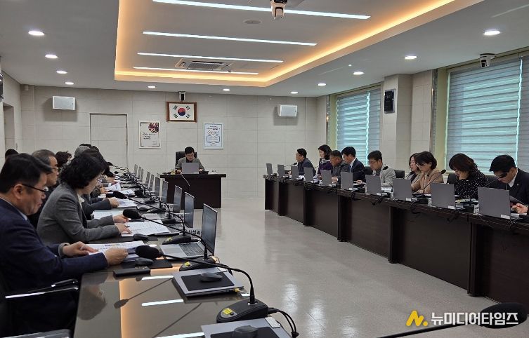 윤건영 교육감, _2026년 청렴 충북교육 종합 추진계획_ 공유 회의 개최