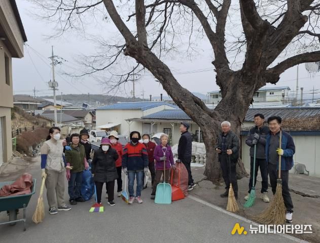 여주시 북내면, 새봄맞이 대청소 실시로 쾌적한 마을환경 조성