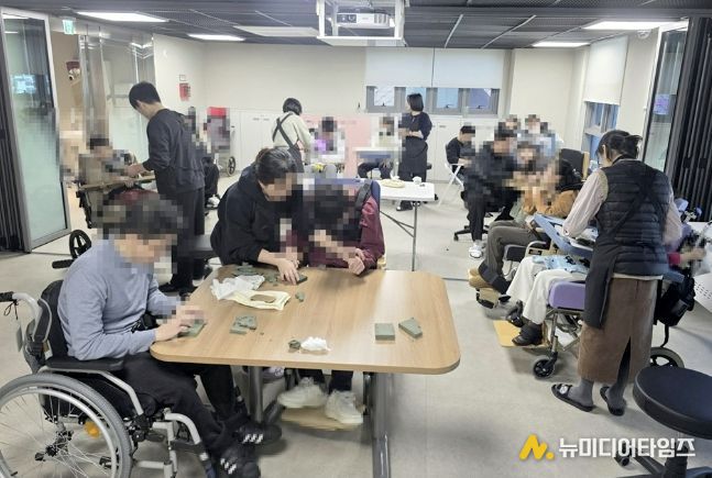 서대문 뇌병변장애인 비전센터의 ‘일상생활 프로그램’ 운영 모습