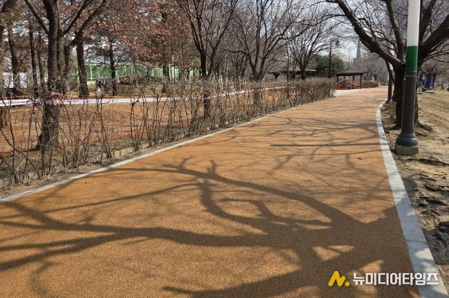 수원시 장안구, 만석공원 산책로 개선사업 완료
