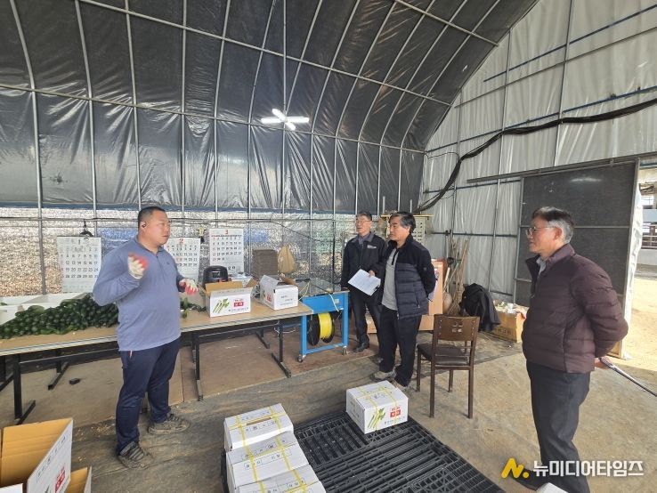 안성시 서부농업기술상담소, 기후변화 대응 시설 오이 병해충 방제 전문 컨설팅 교육 실시