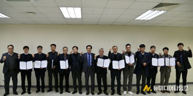 화성도시공사 주요 보직자 ‘경영성과계약’ 체결에 따른 단체사진