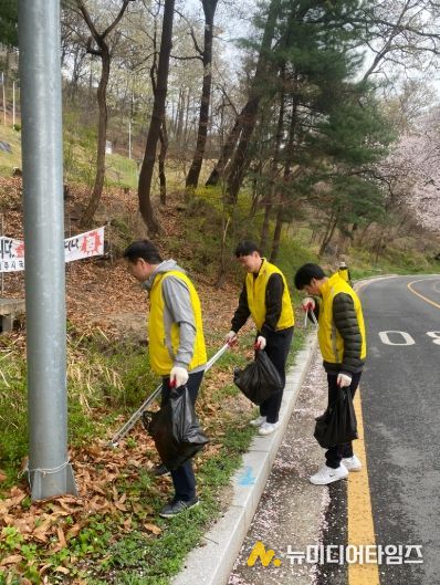 교육연구정보원, 나무 심고, 청렴 더하다