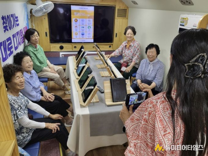 지난해 프로그램 진행 사진