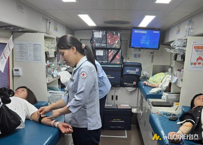 과천시, 시청에서 직원 참여 헌혈 행사 가져
