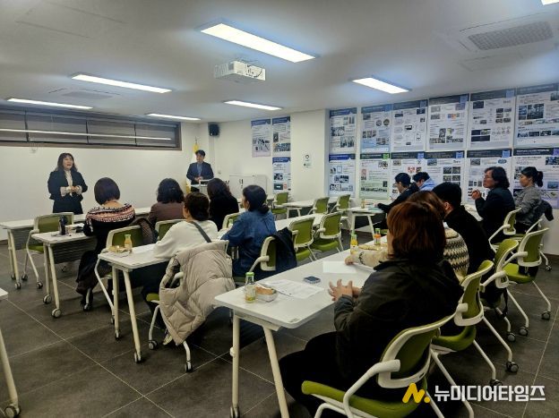 청소년 아지트 간담회 및 현판식