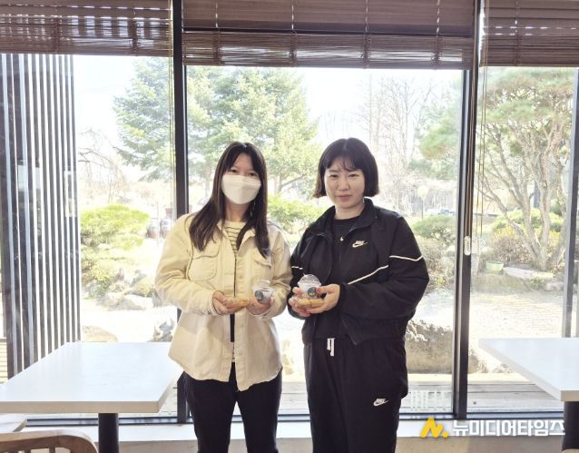 연천군 카페 '카페콩피' 취약계층 아동을 위한 따뜻한 정기후원 시작