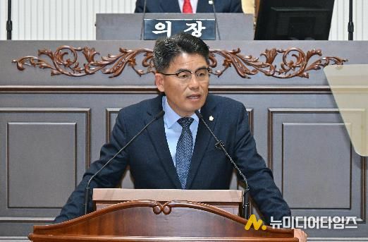 박재식 진주시의원, 다시 사람으로...‘인문사회 르네상스’ 제안