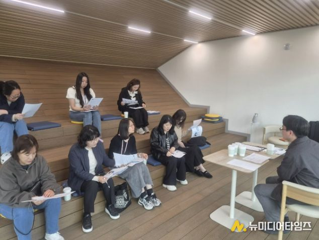 기초생활보장 담당자 교육 진행 모습