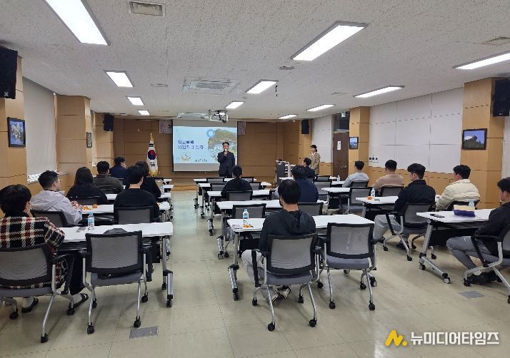 “선생님이 계셔서 더 안전한 학교가 됩니다”