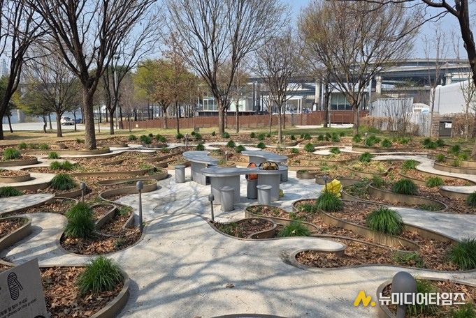 정원박람회 존치정원(뚝섬한강공원 2024년 개최/회복의 시간 - Immersive Resilience )