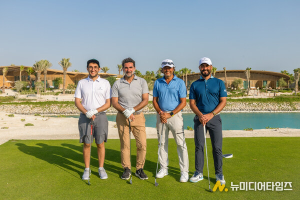 RSG Group CEO John Pagano (middle right) prepares to play a round at Shura Links
